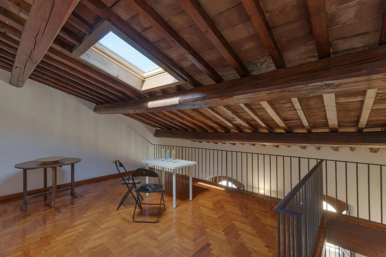 Pitti View In Serragli Florence Apartment